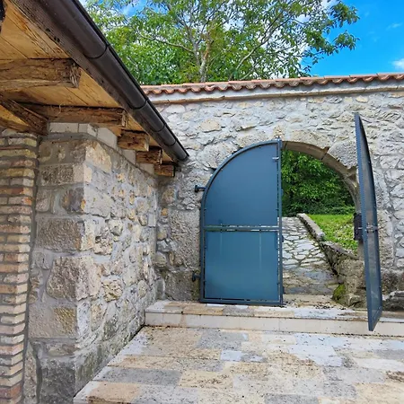 - Private Oasis With Pool